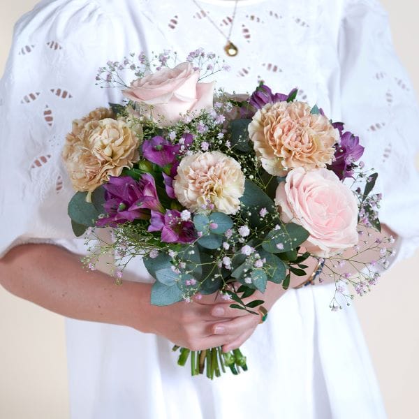 Bouquet con garofani per mamma