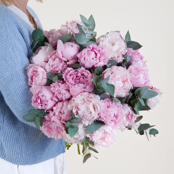 Bouquet di peonie rosa