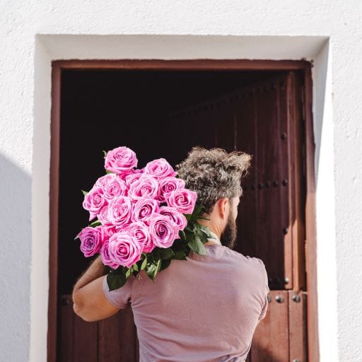 regalare rose per San Valentino per lui